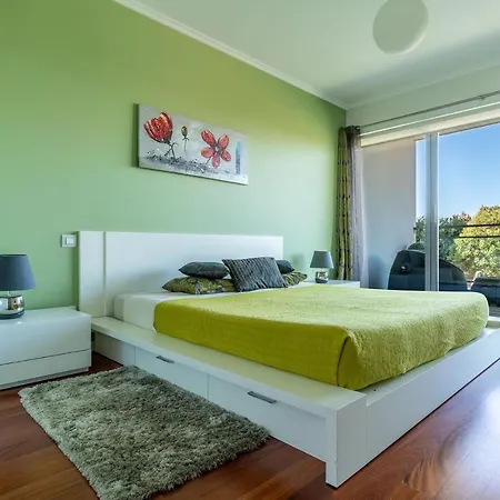 Monumental With Pool By Hr Madeira *
