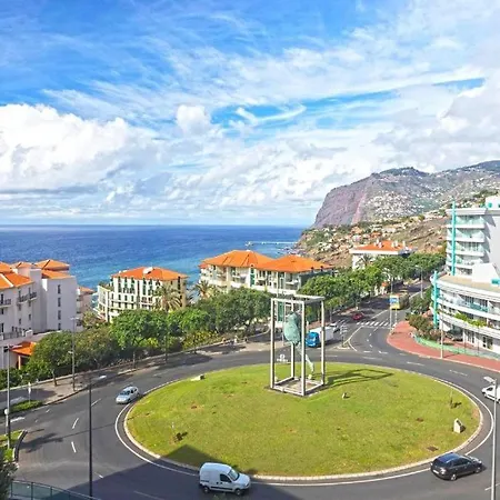 Monumental With Pool By Hr Madeira Funchal (Madeira)