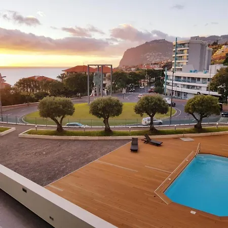 Monumental With Pool By Hr Madeira Funchal (Madeira)